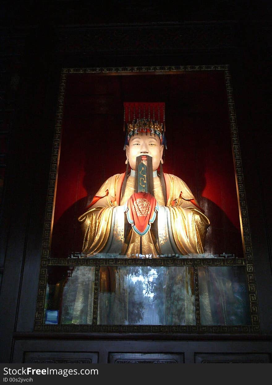 Statue of a chinese famous historical person named Zhuge Liang