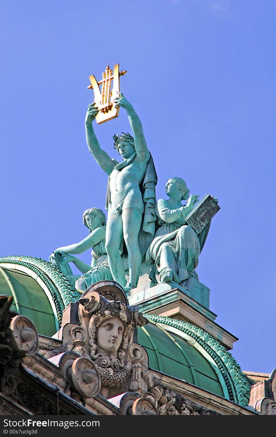 France, paris: Statue of Opera Garnier