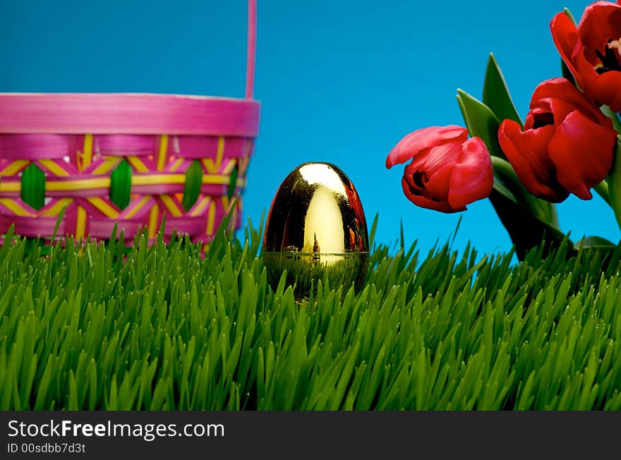 Image of an Easter egg in grass