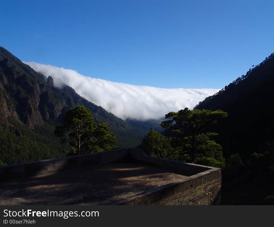 A wheather phenomen at La Palma. A wheather phenomen at La Palma.