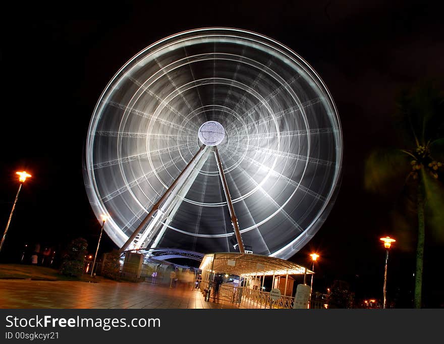 Eyes on malaysia - ferris wheels in kualal lumpur at the night scene