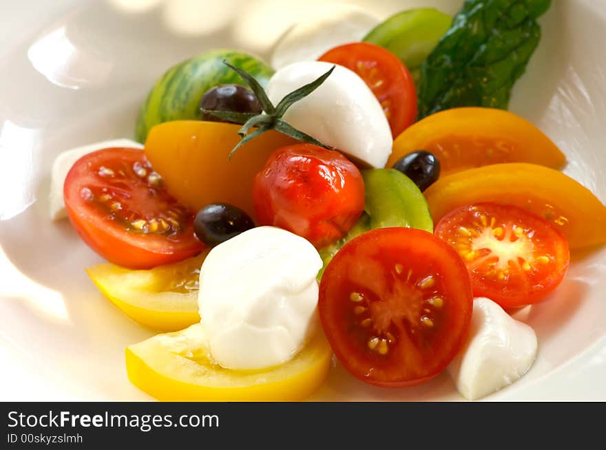 Image of tomato salad with buffalo mozzerella