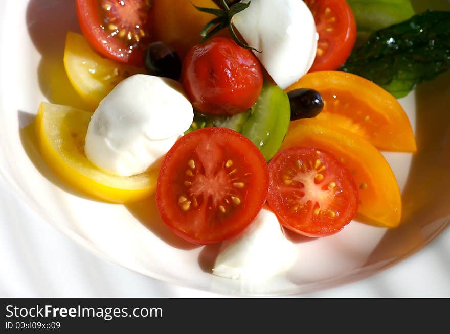 Image of tomato salad with buffalo mozzerella