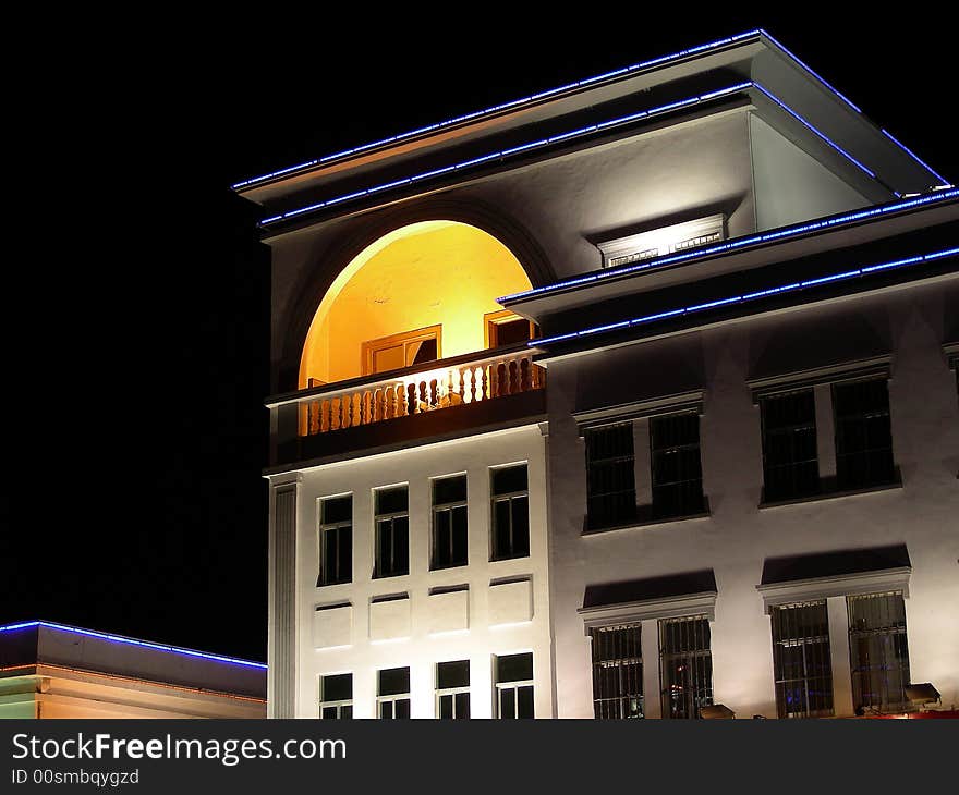 MODERN BUILDING AT NIGHT