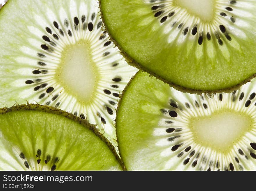 Sliced kiwi are very rich in vitamins