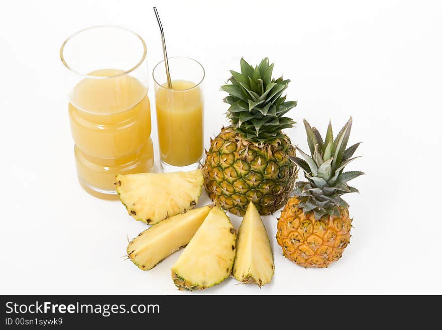 Pineapple juice is very refreshing and rich of vitamins