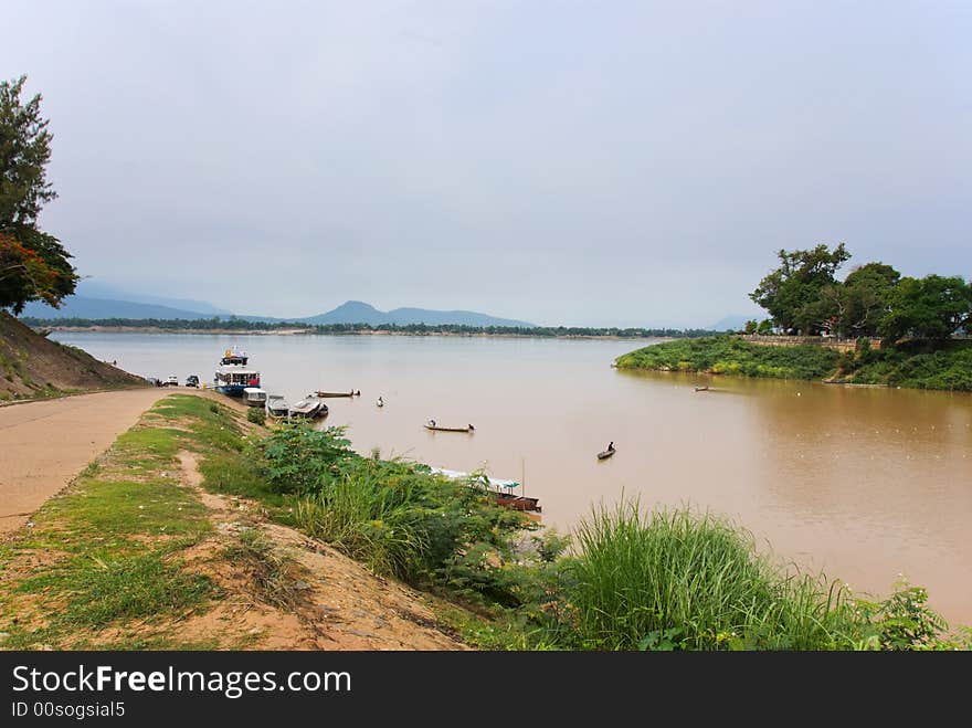 Mekong river boatmen