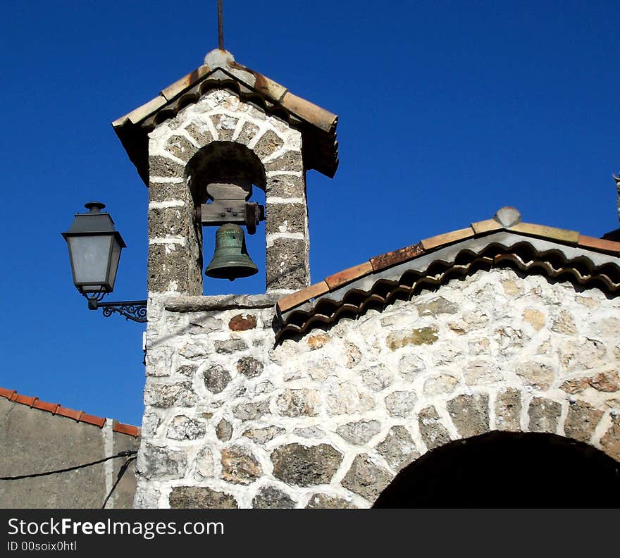 Little steeple and arch