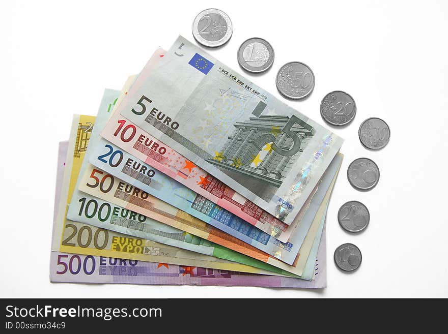 Pile of Euros: 0,01, 0,02, 0,05, 0,10, 0,20, 0,50, 1, 2, 5, 10, 20, 50, 100, 200 and 500 euro