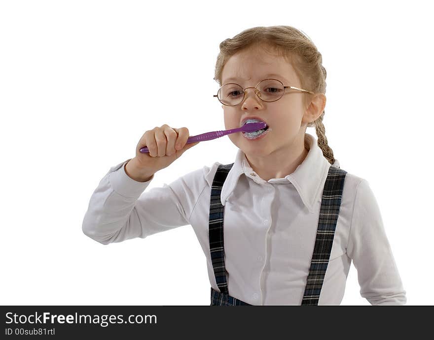 Girl cleans a teeth