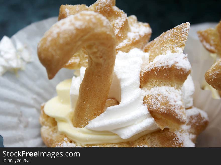 Swan-looked creamy cake served on the plate