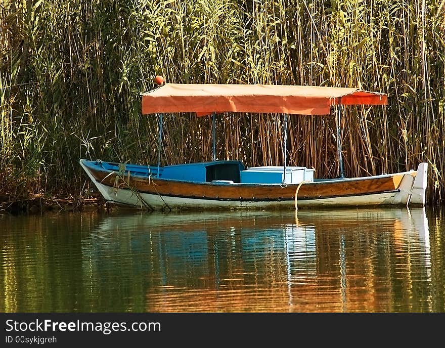 Photo of old fisher boat ordinary used as crab boat