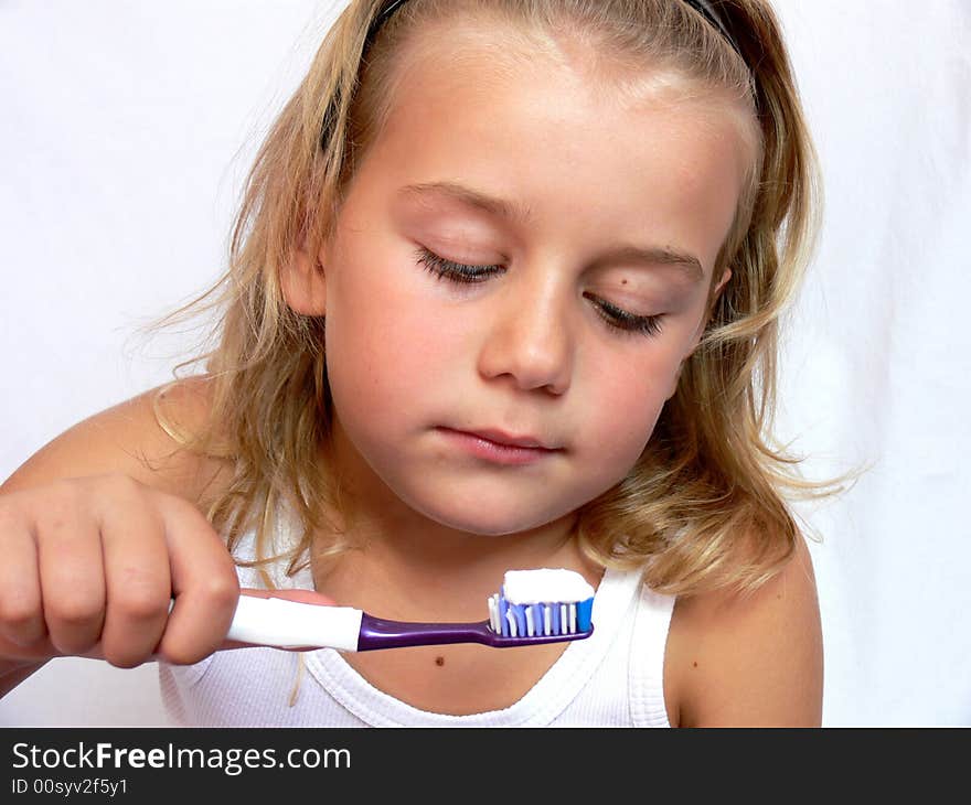 Child don´t want to brushing teeth.