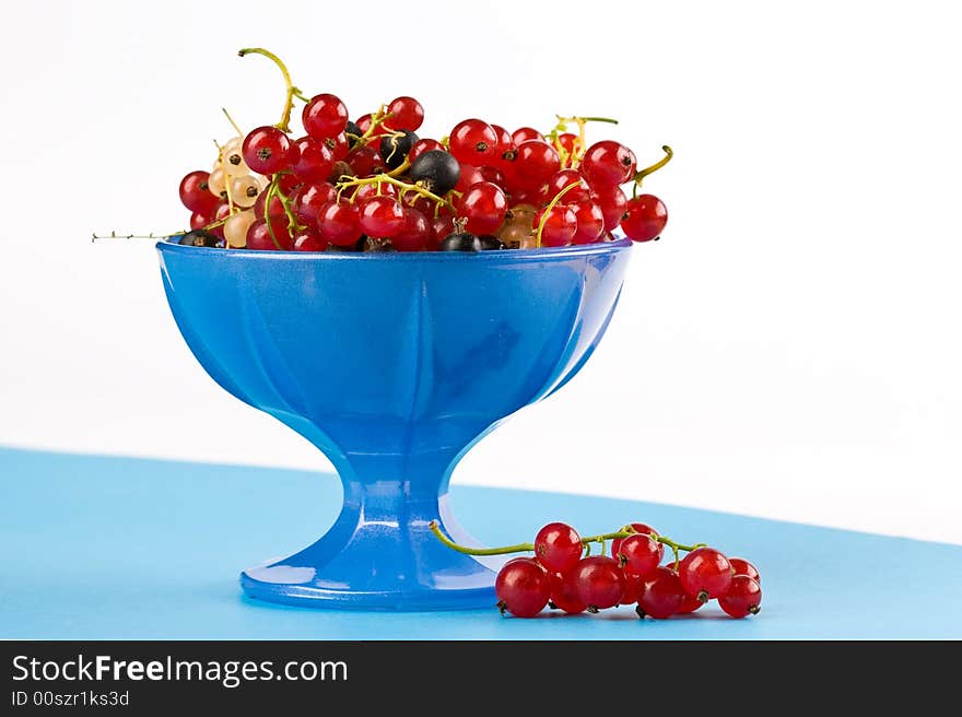 Still life with red currant on the bow