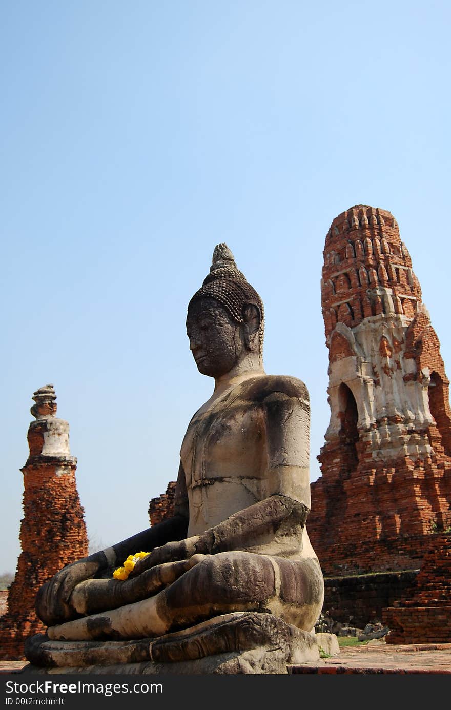 Ayutthaya (city), in Thailand, founded in 1350, the capital of Ayutthaya Province