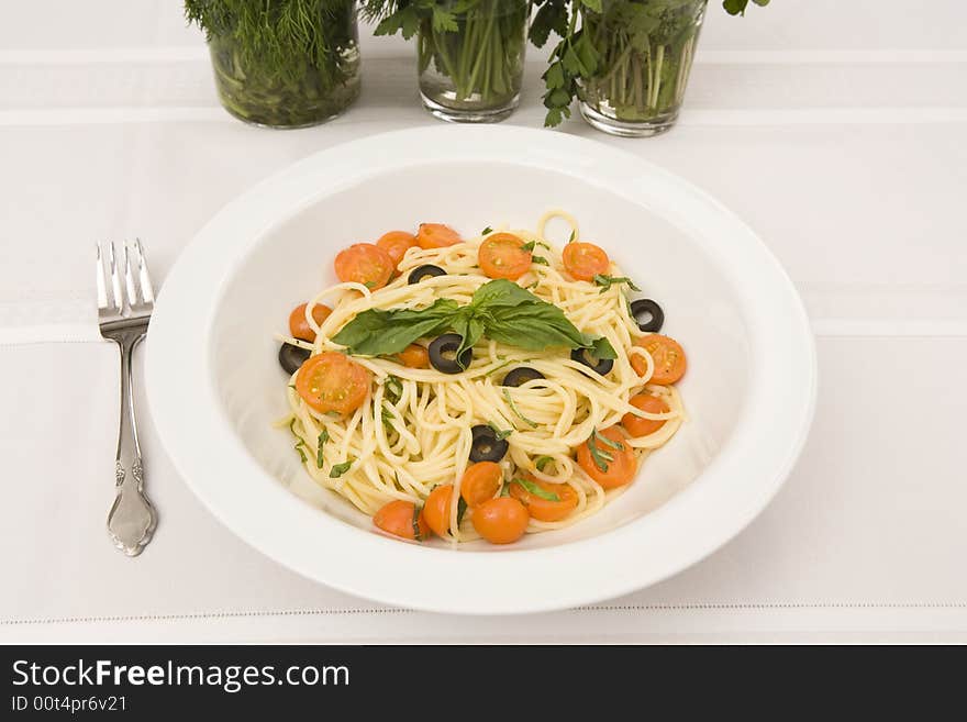 Spaghetti with tomatoes