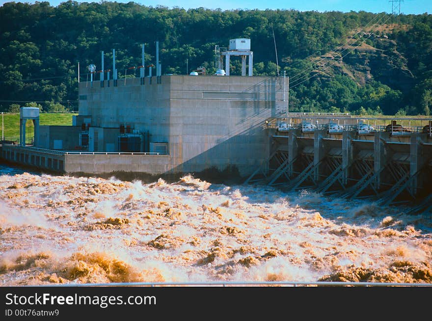 Flood stage at Kerr Dam