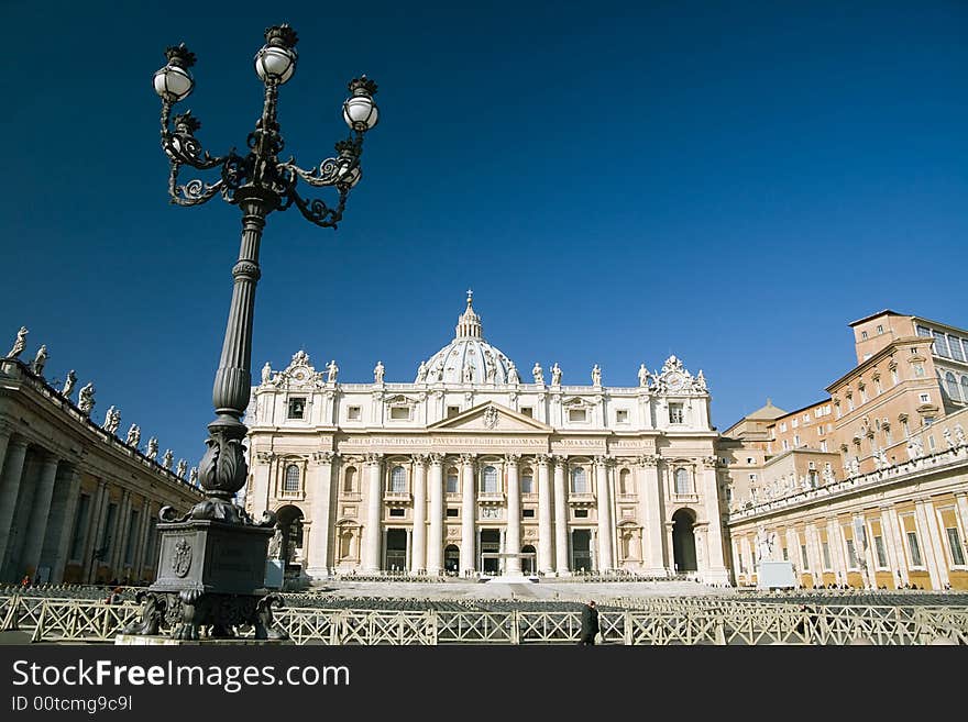 St-Peters Piazza on a beautiful morning