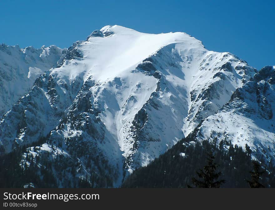 Carpathian: Bucsoiu (2492 M)