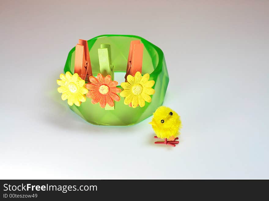 Easter decoration with flower and chicken