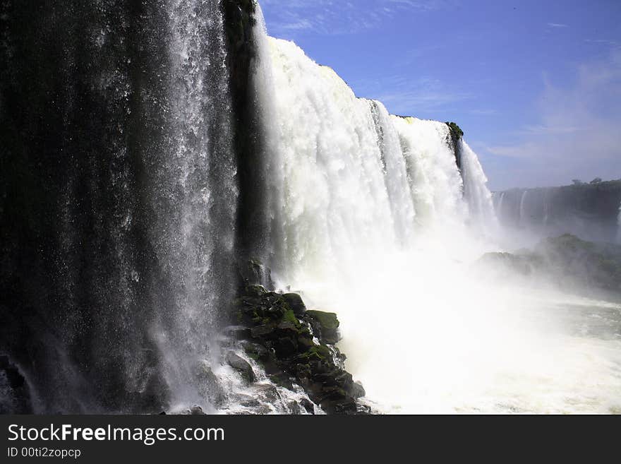 Iguassu (Iguazu; Iguaçu) Falls - Large Waterfalls