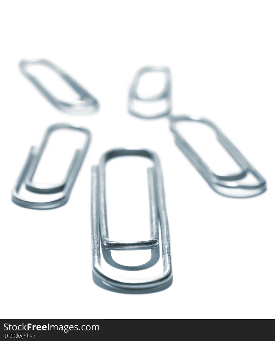 Paper-clips leader