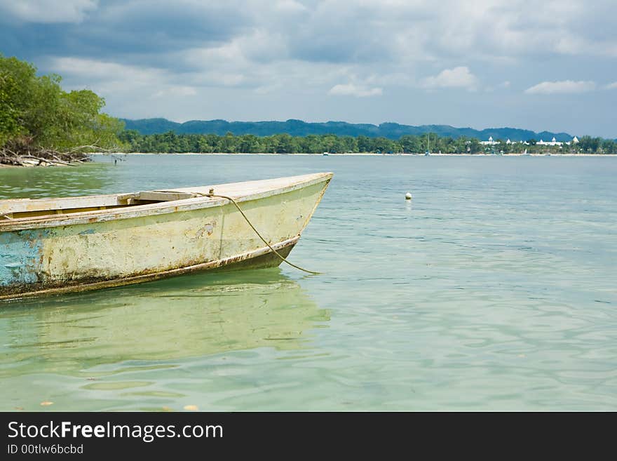 Boat in water with horizon