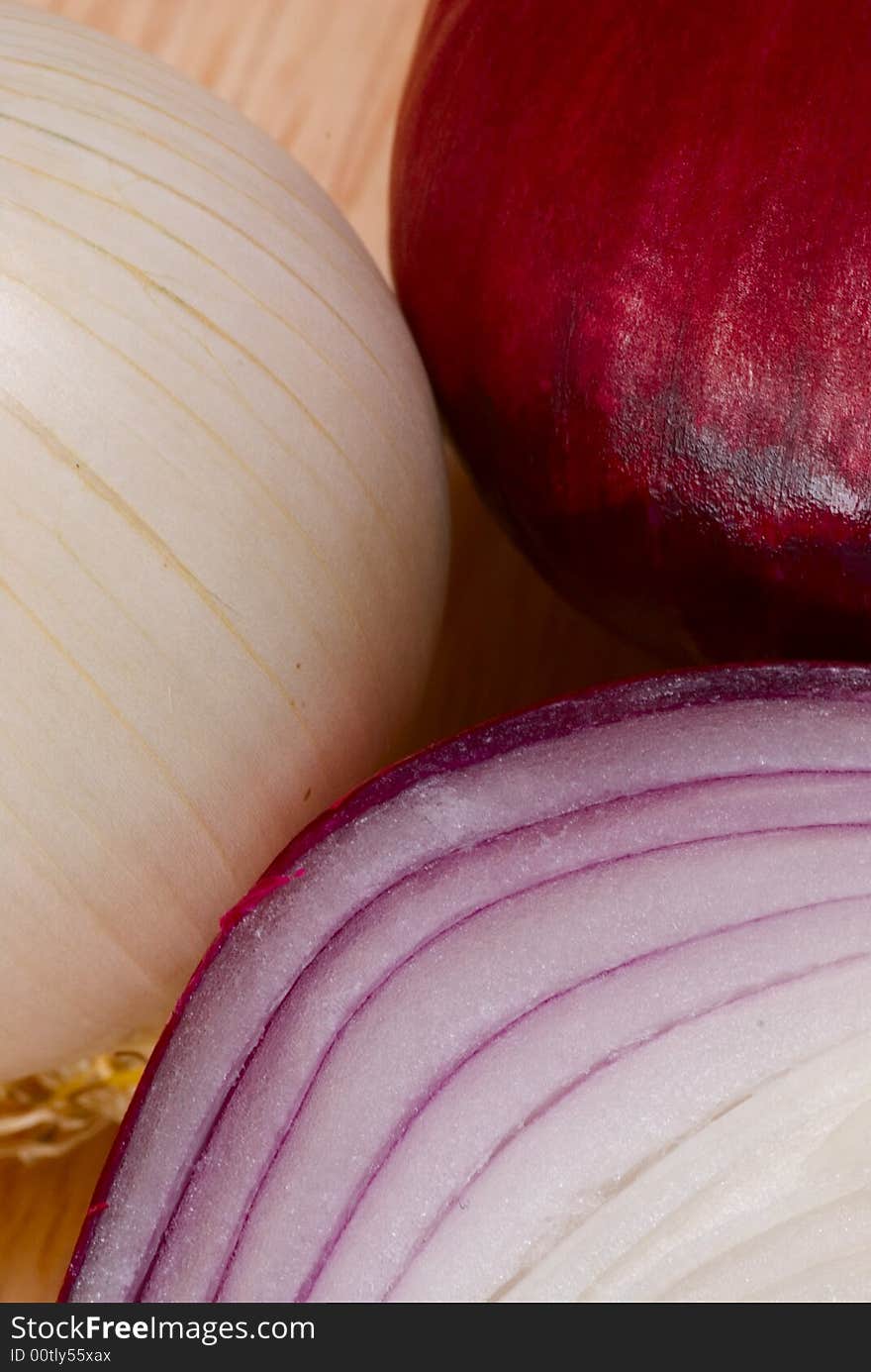 Half of red onion, the whole white and red ones. Half of red onion, the whole white and red ones