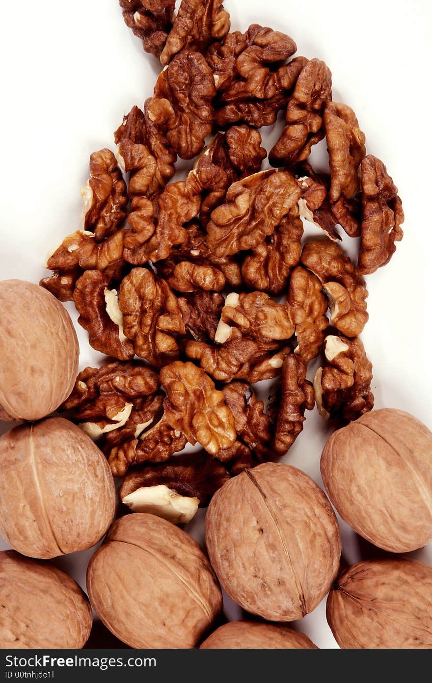 Walnuts well stimulate work of a brain