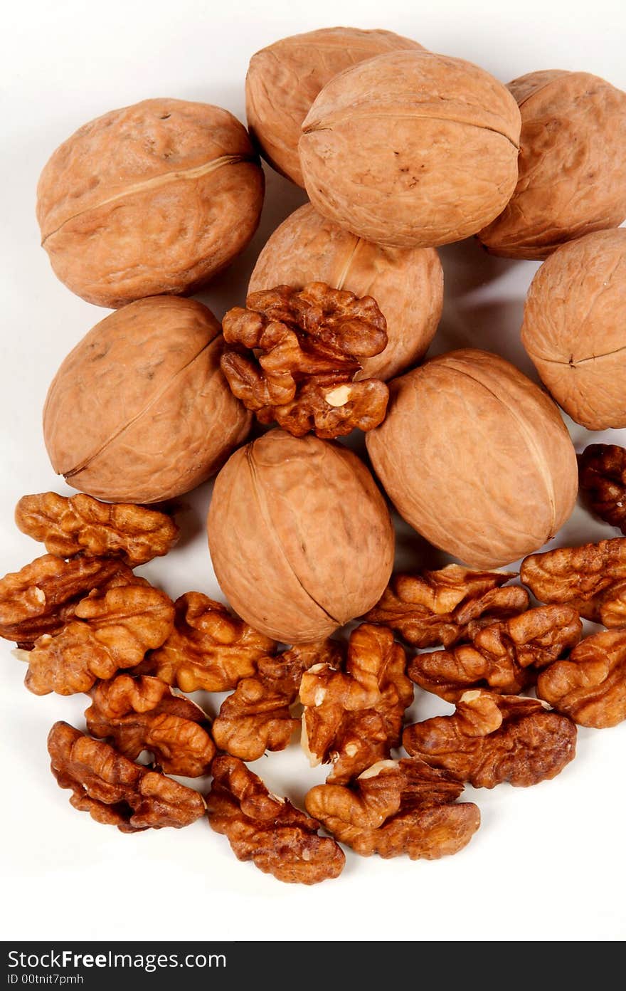 Walnuts well stimulate work of a brain