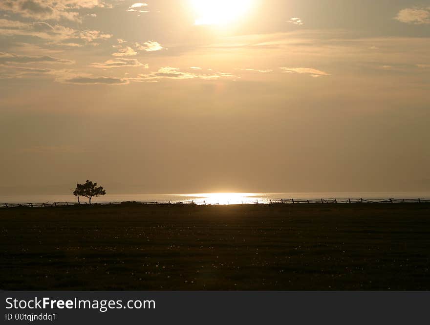 The sun at the baikal lake