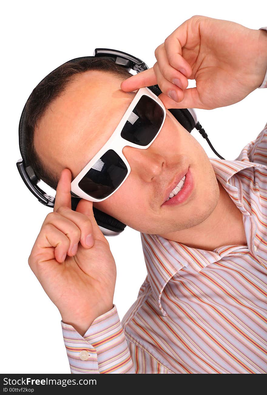 Young man with sunglasses and headphones touch glasses