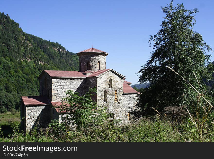 Aging Church Õ age In Mountain