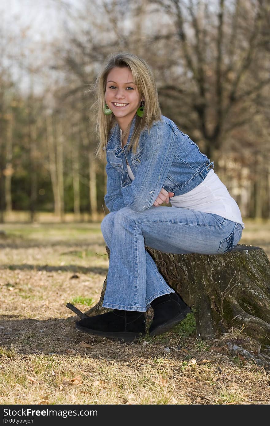 Beautifil smiling girl on nature. Beautifil smiling girl on nature