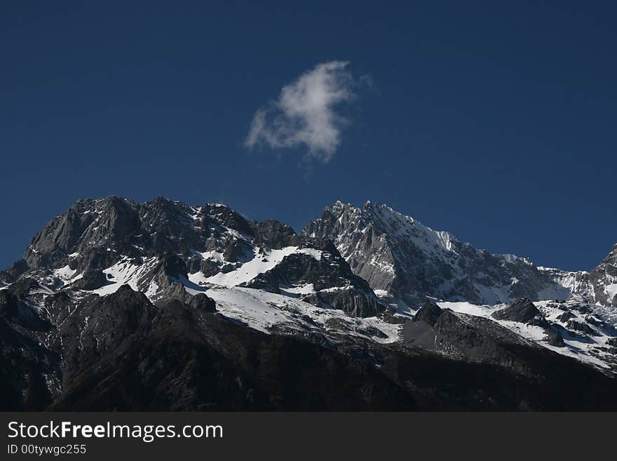 Snow mountain and clouds