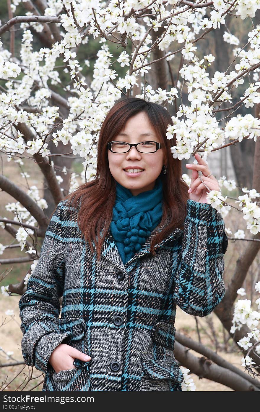 A chinese girl by the lake