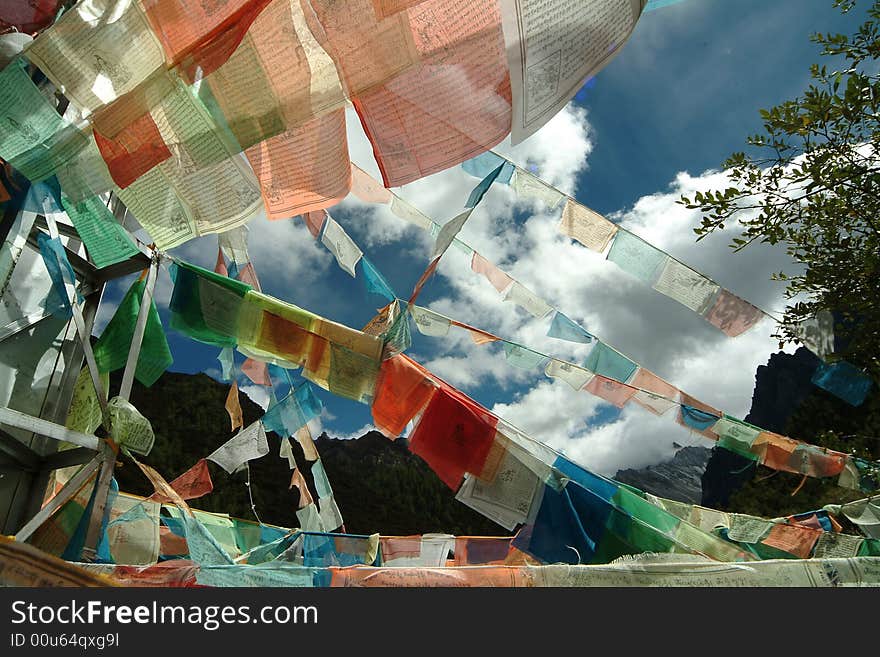 Horse banner with the wind in the Tibetan region is the most common religion and decorative items, mostly rectangular color flags and marked with scripture. Horse banner with the wind in the Tibetan region is the most common religion and decorative items, mostly rectangular color flags and marked with scripture