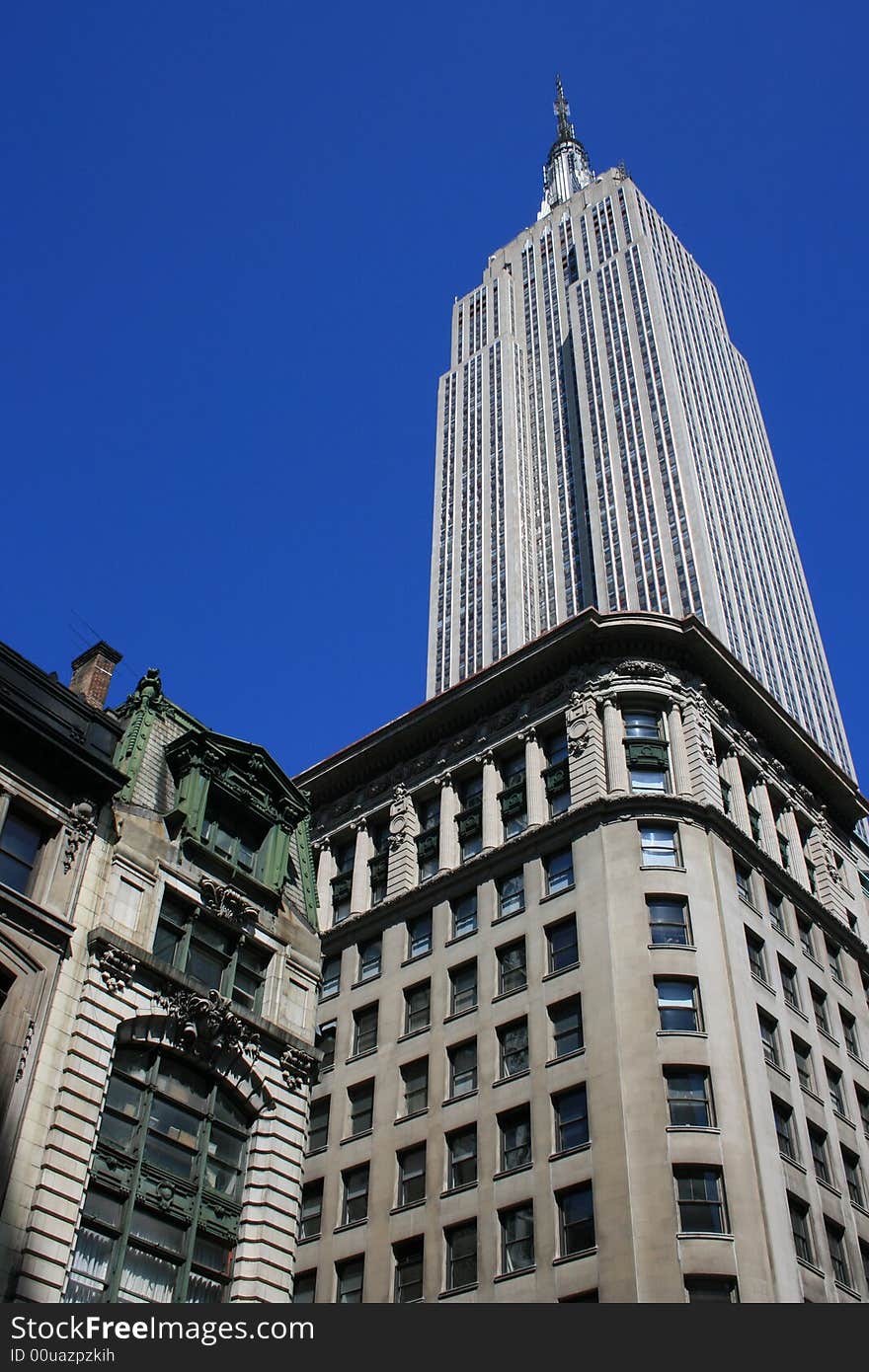 Buildings in midtown Manhattan (including the Empire State Building). Buildings in midtown Manhattan (including the Empire State Building).