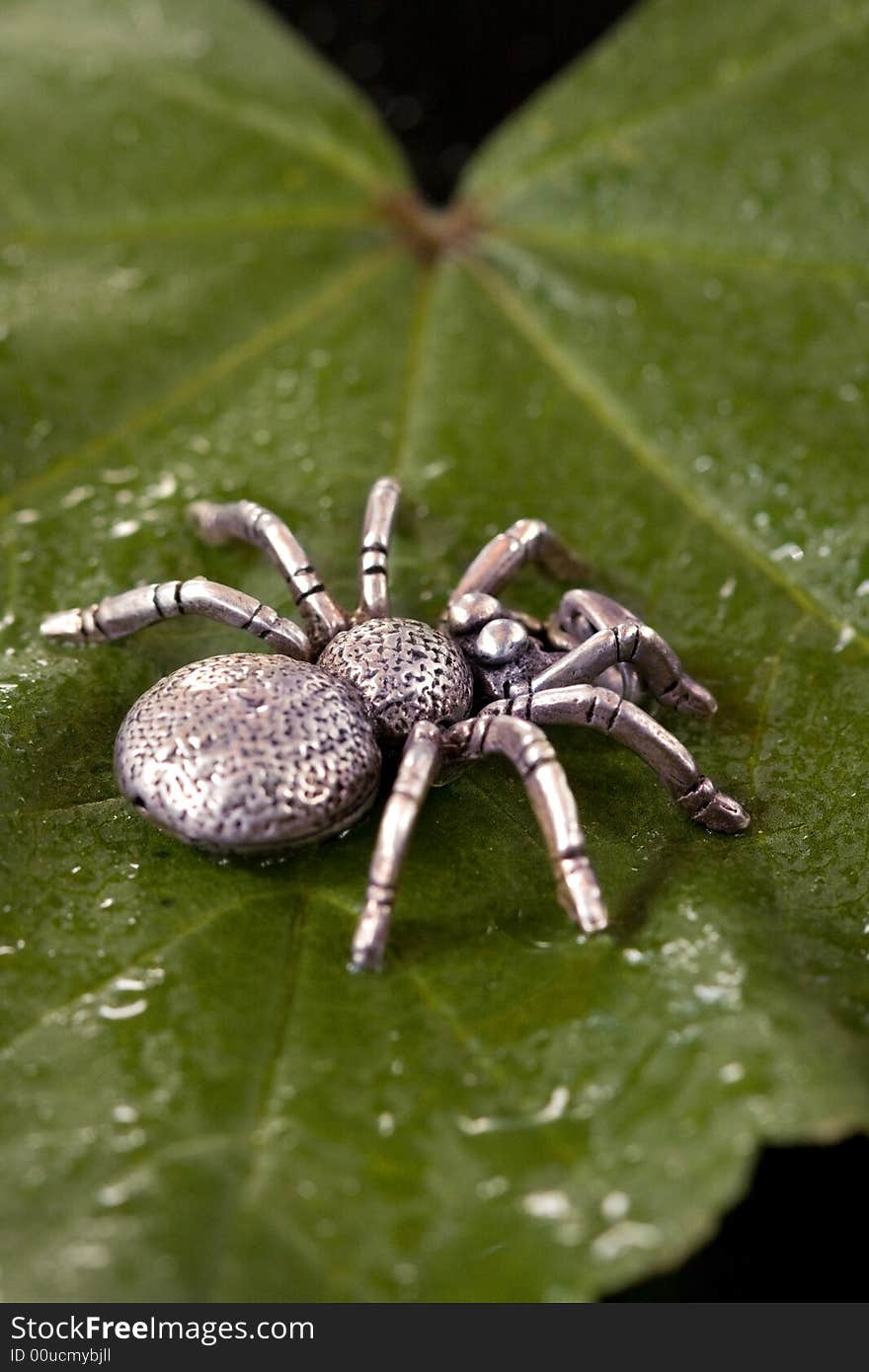 Spider shaped silver pendant