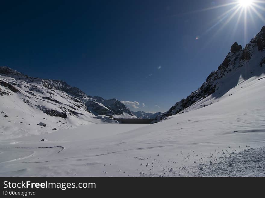 Sunny ski day on Alagna-Gressoney's slopes. Sunny ski day on Alagna-Gressoney's slopes