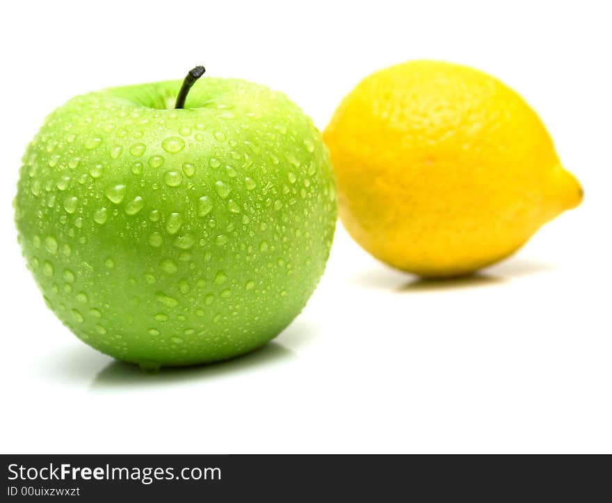 Green apple and lemon