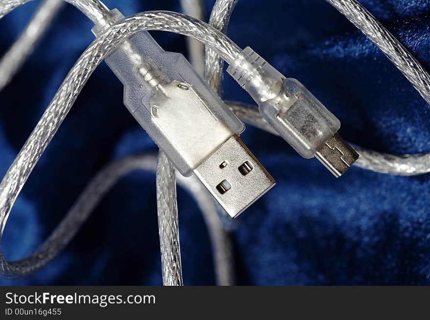 Modern Wire Usb