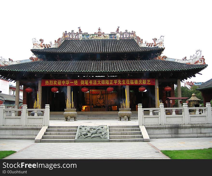 This picture was taken in China's Guangdong Deqing, Deqing This is the Confucius Temple, the Confucius Temple is a commemoration of ancient Chinese educator Confucius, the founder of Confucianism, this magnificent building momentum, using the Chinese model of the palace building, technical fine , Is China's traditional architecture. This picture was taken in China's Guangdong Deqing, Deqing This is the Confucius Temple, the Confucius Temple is a commemoration of ancient Chinese educator Confucius, the founder of Confucianism, this magnificent building momentum, using the Chinese model of the palace building, technical fine , Is China's traditional architecture.