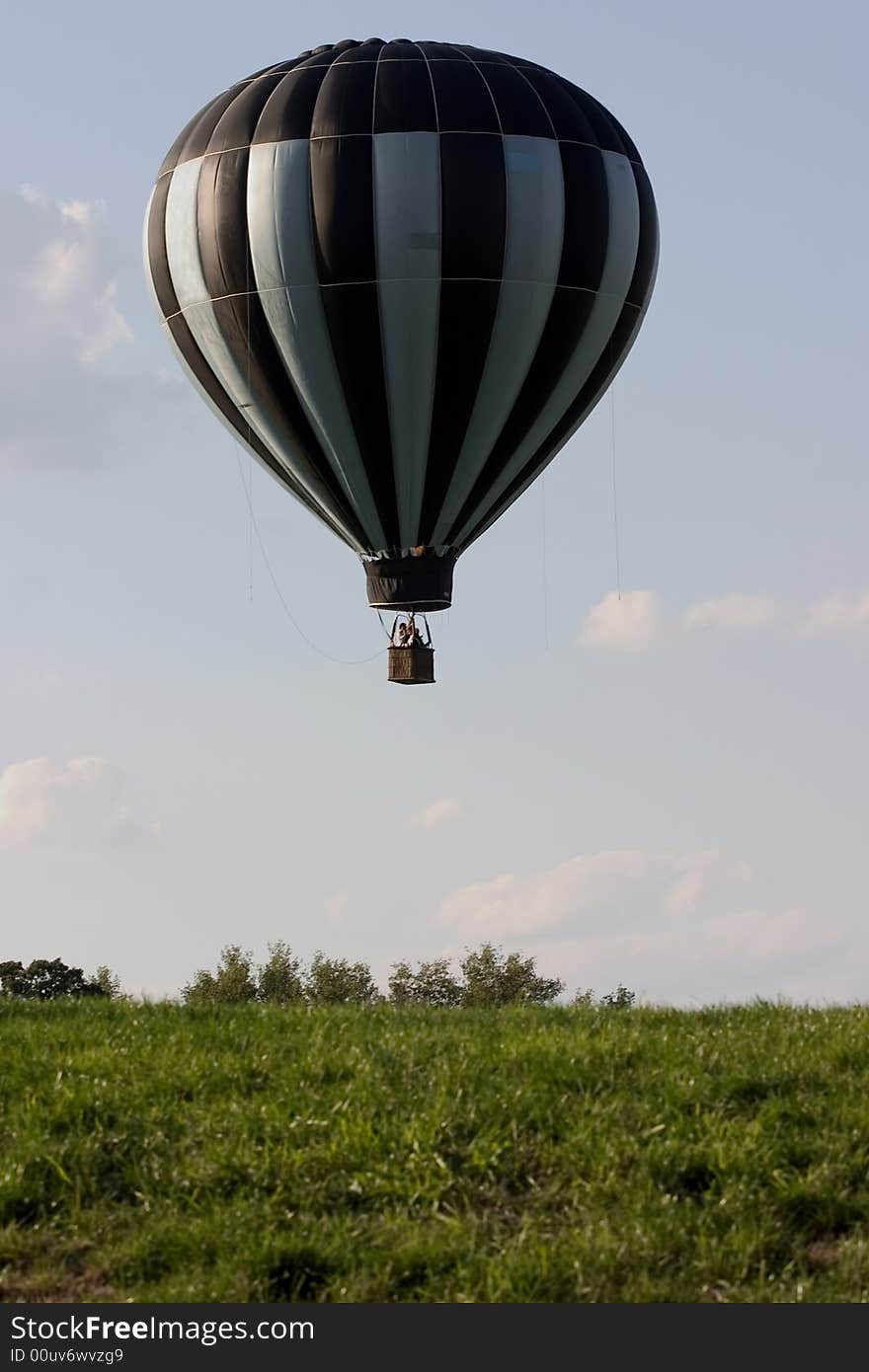 A close shot of a hot air balloon