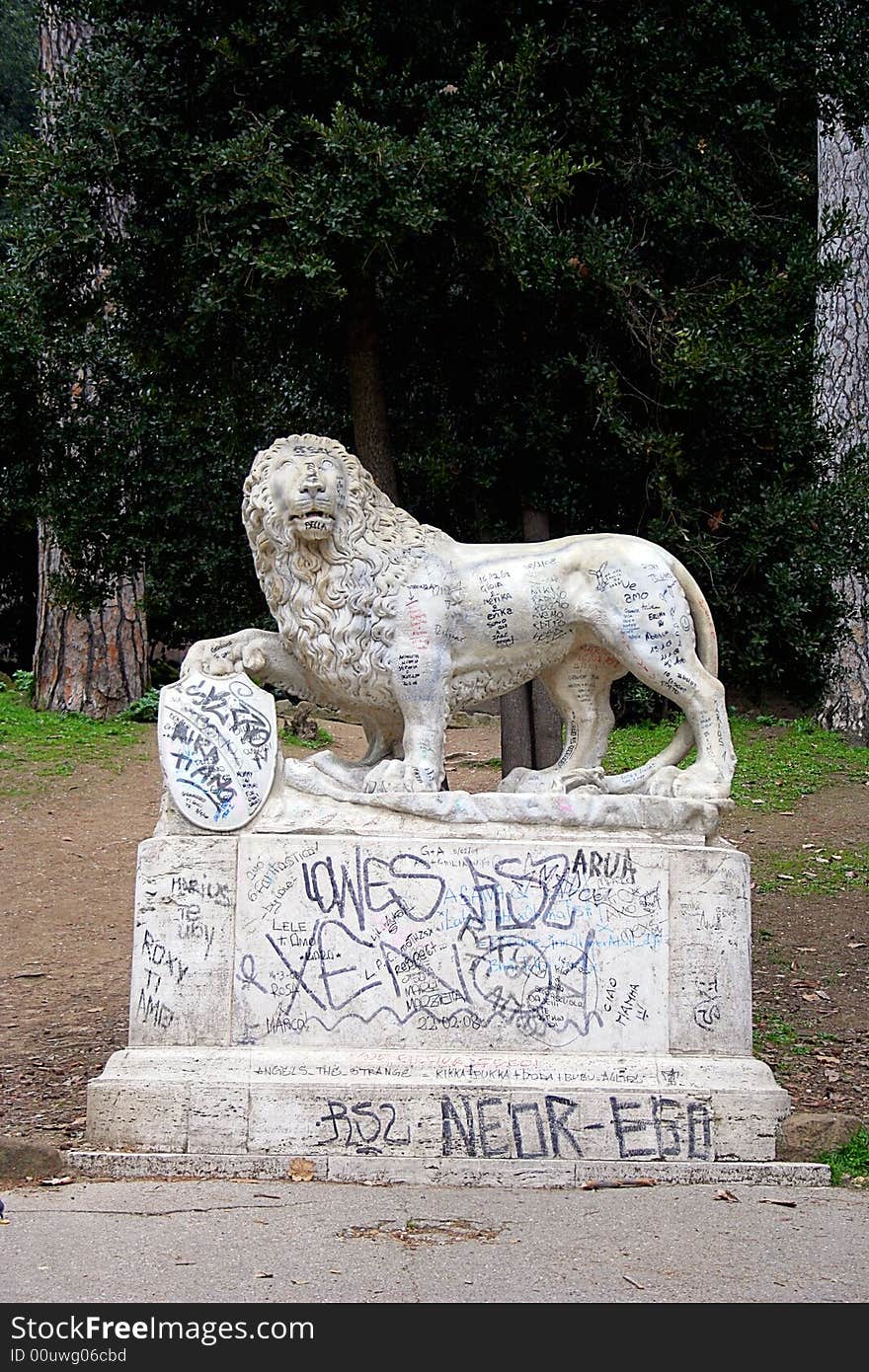 Graffiti Lion