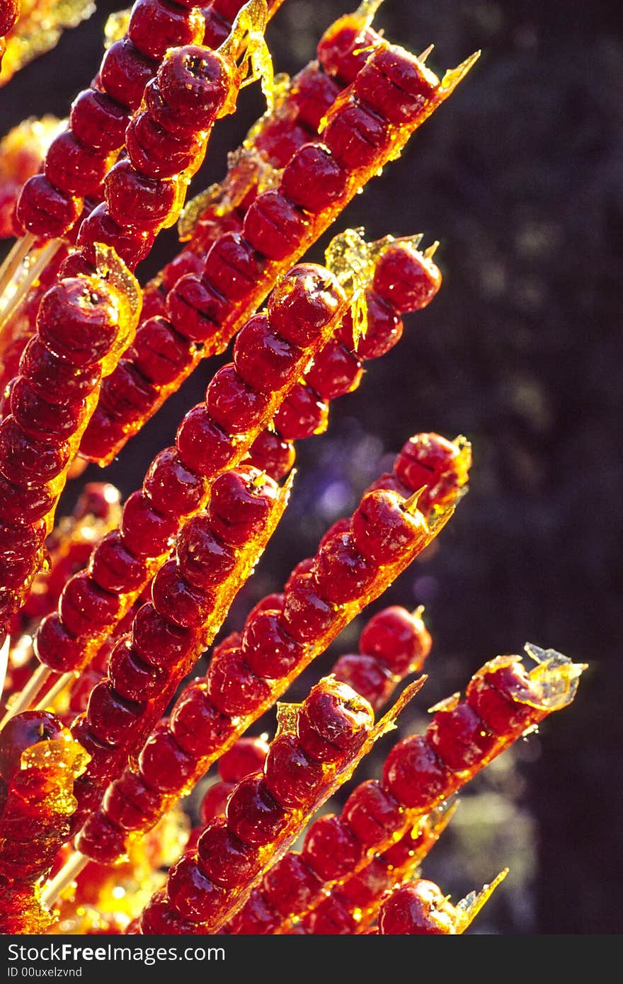 Strings of hawthornes coated in sugar