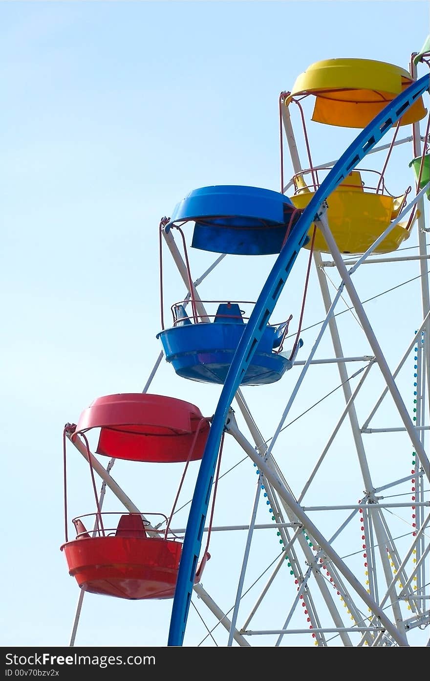 Photo of one quarter part of the ferris wheel. Photo of one quarter part of the ferris wheel