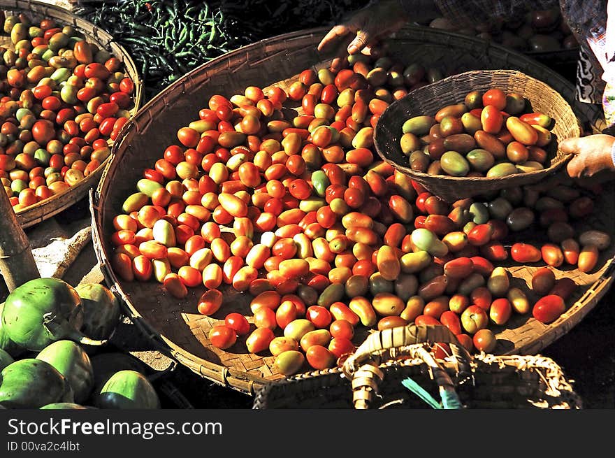 Myanmar, Bagan: vegetables at the market