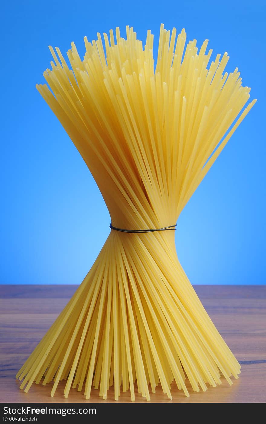 Spaghetti-bundle