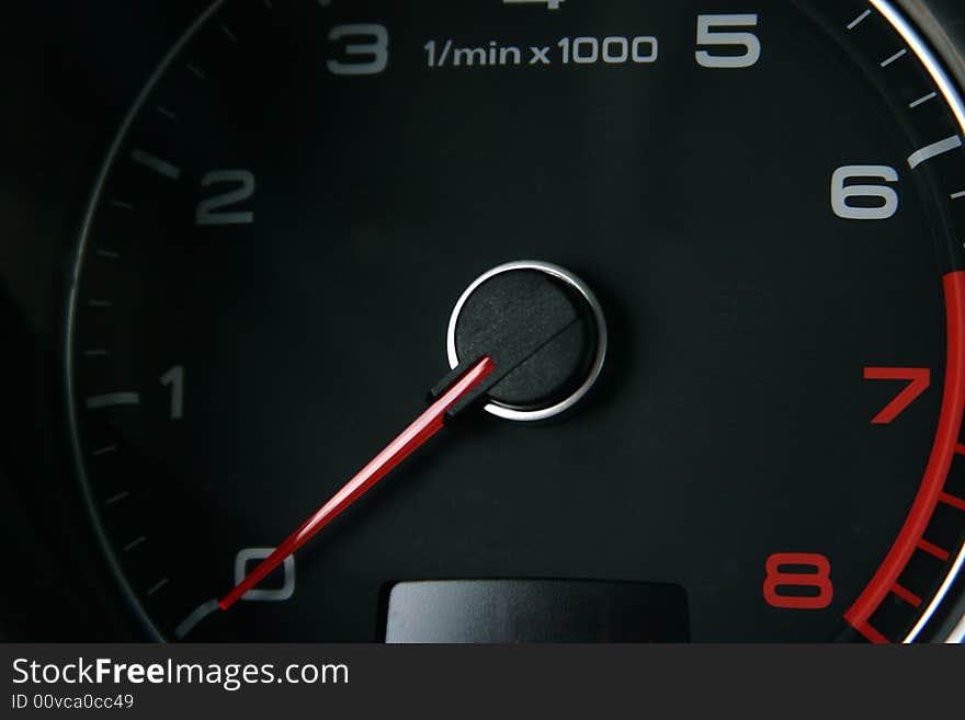 Car tachometer